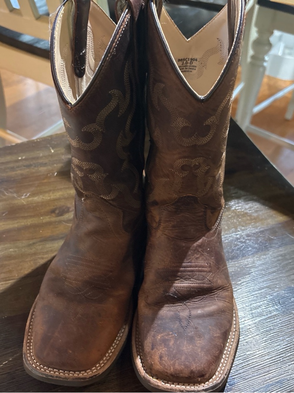 Kids Brown Leather Western Pull-On Boots - Classic Cowboy Style